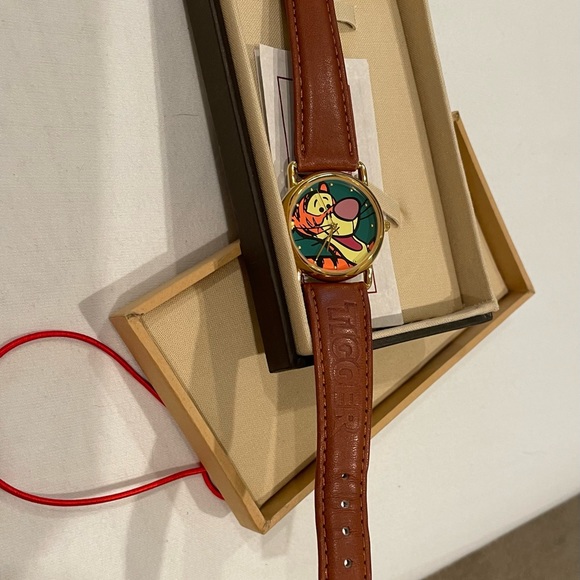 Disney Tigger watch - Picture 2 of 6